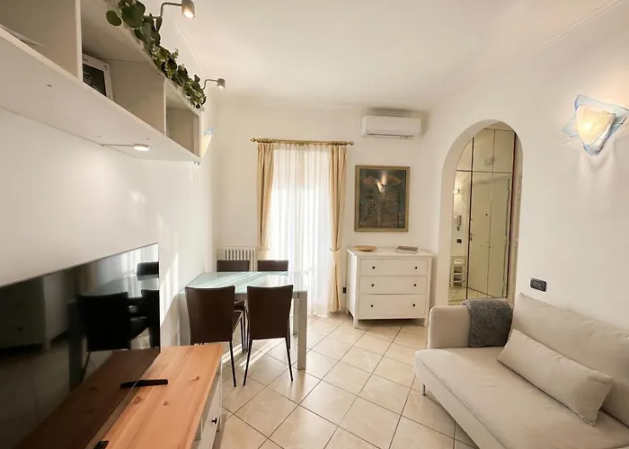 Elegant Historic - Largo Argentina